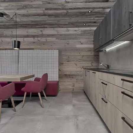 4br Amazing Next To The Ski Slops Chalet Sölden